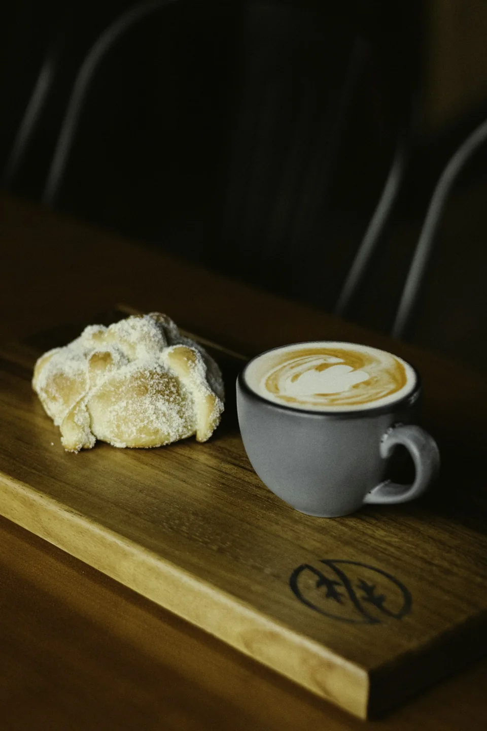 Patiserie alături de cafea